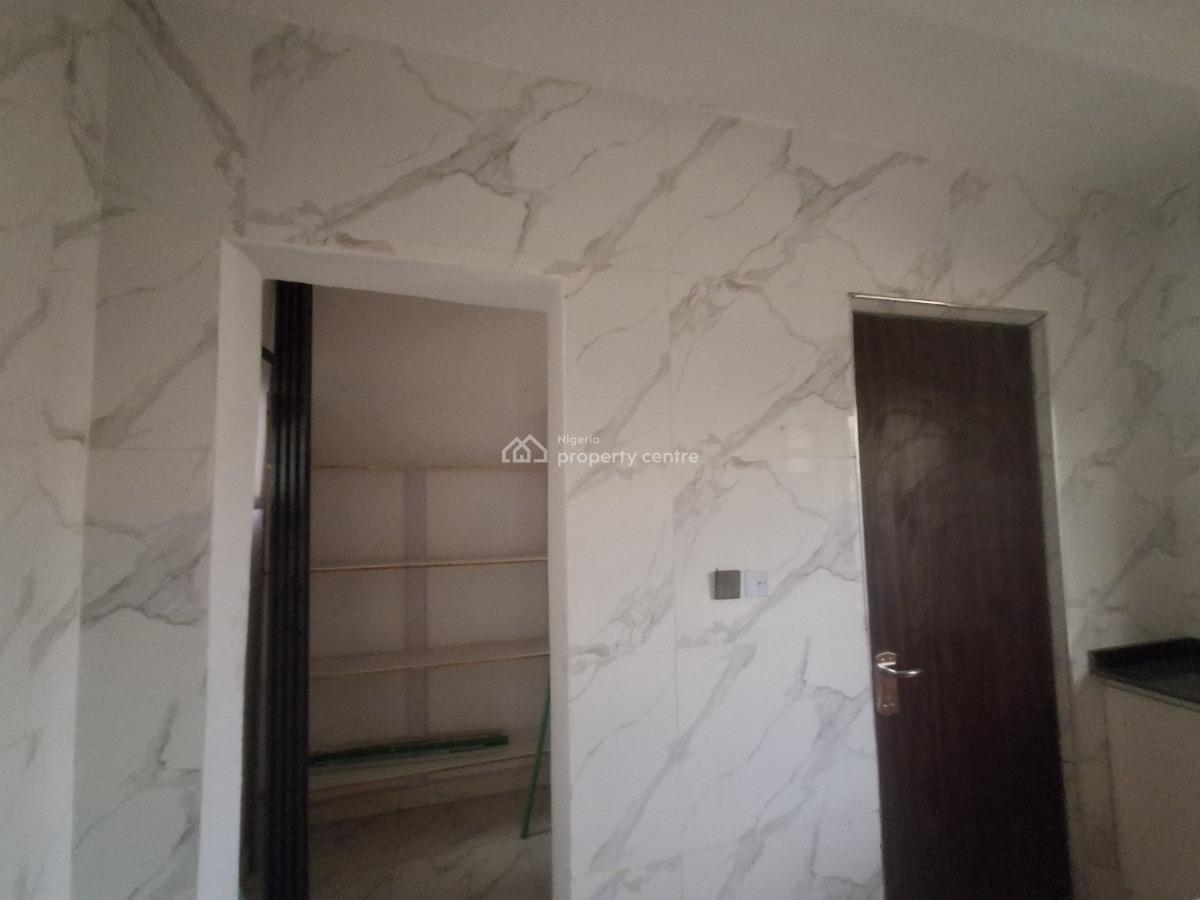 5-bedrooms Terrace Duplex, Guzape, Guzape District, Abuja, Terraced Duplex for Sale