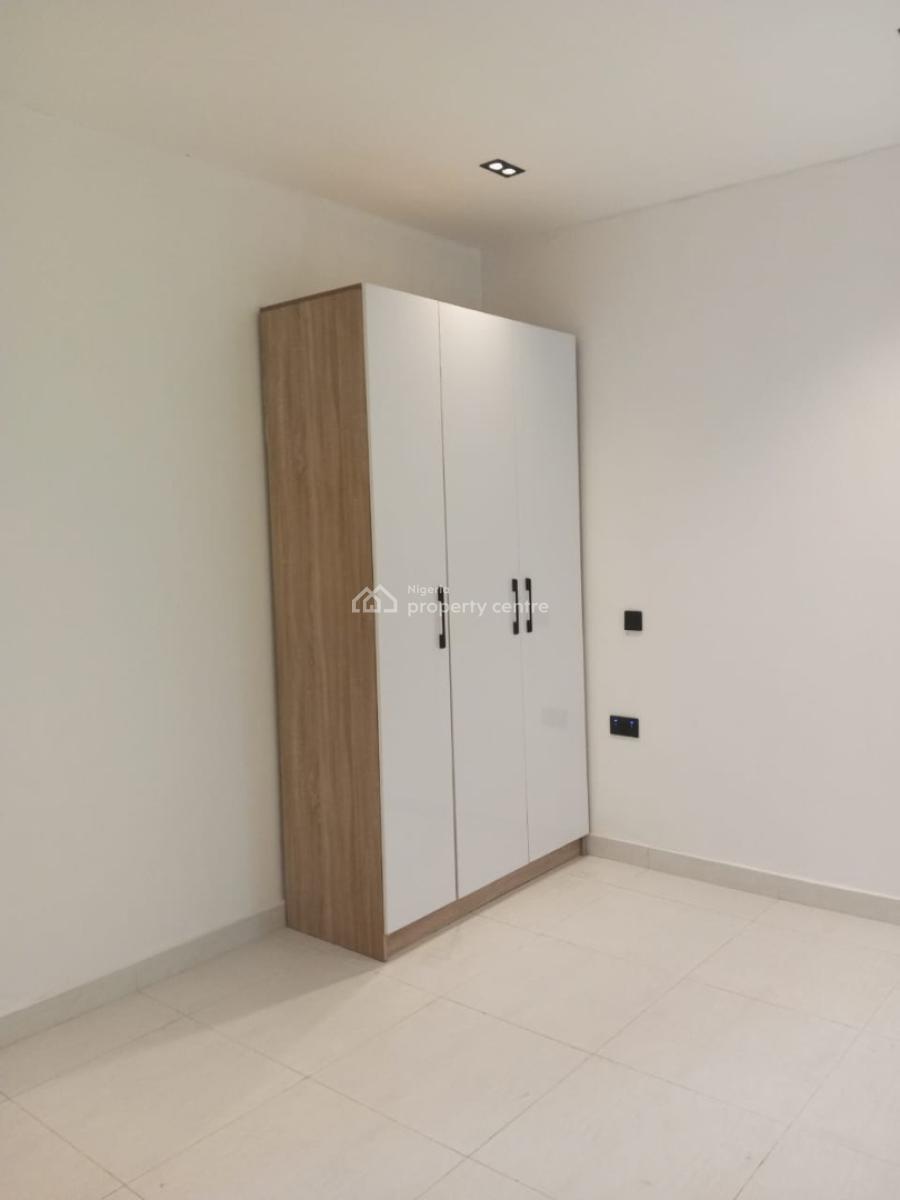 New 2 Bedroom Flat with Boysquarters, Lekki Phase 1, Lekki, Lagos, Flat / Apartment for Rent