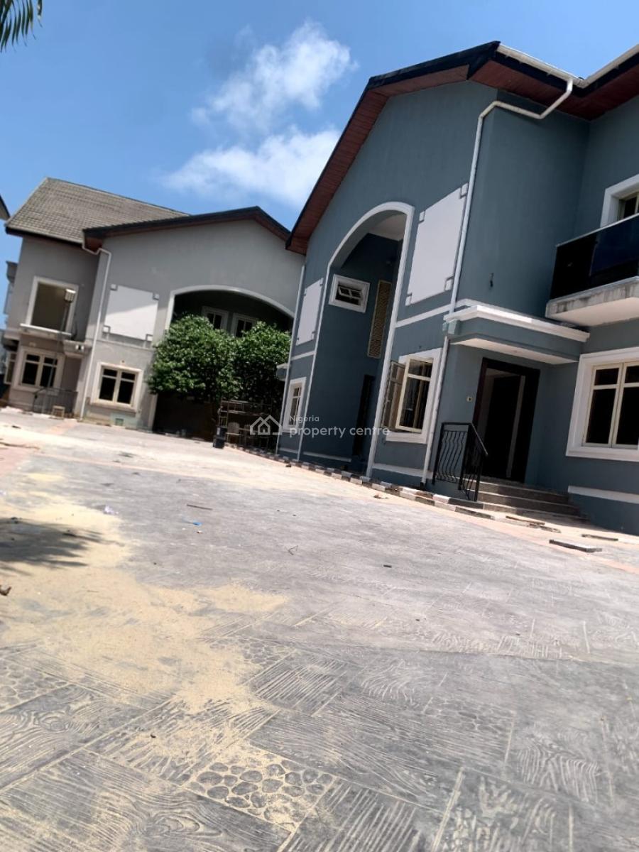 4bedroom Semi-detached Houses with Pool, Generator, Oniru, Victoria Island (vi), Lagos, Semi-detached Duplex for Sale