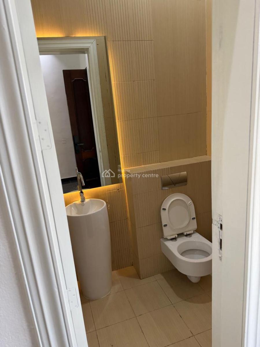 Well Maintained 3-bedroom (all En-suite) Terrace with Bq, Off Bourdillon Road, Old Ikoyi, Ikoyi, Lagos, Flat / Apartment for Rent
