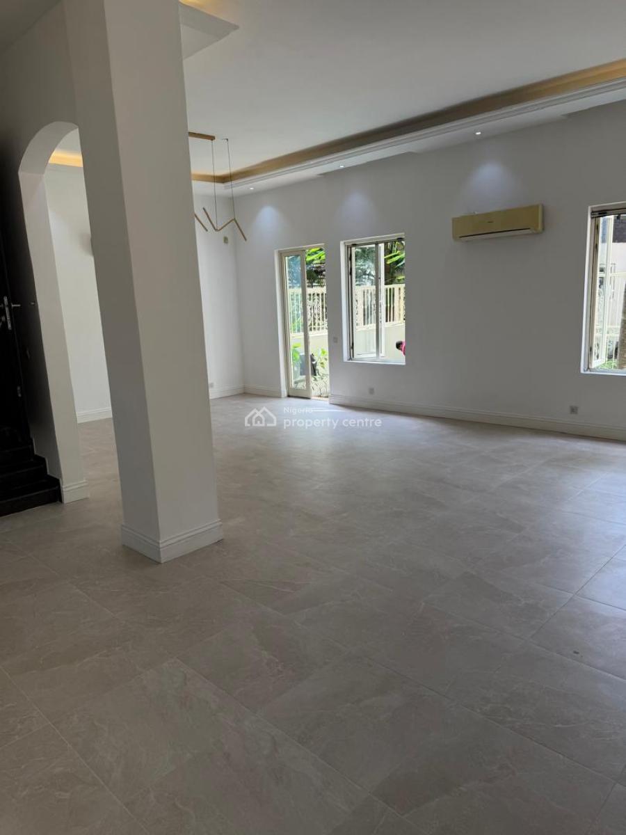 Well Maintained 3-bedroom (all En-suite) Terrace with Bq, Off Bourdillon Road, Old Ikoyi, Ikoyi, Lagos, Flat / Apartment for Rent