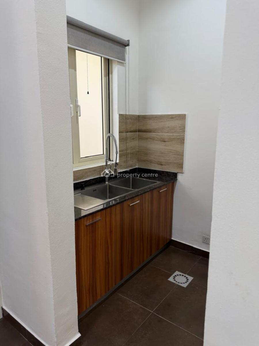 Well Maintained 3-bedroom (all En-suite) Terrace with Bq, Off Bourdillon Road, Old Ikoyi, Ikoyi, Lagos, Flat / Apartment for Rent
