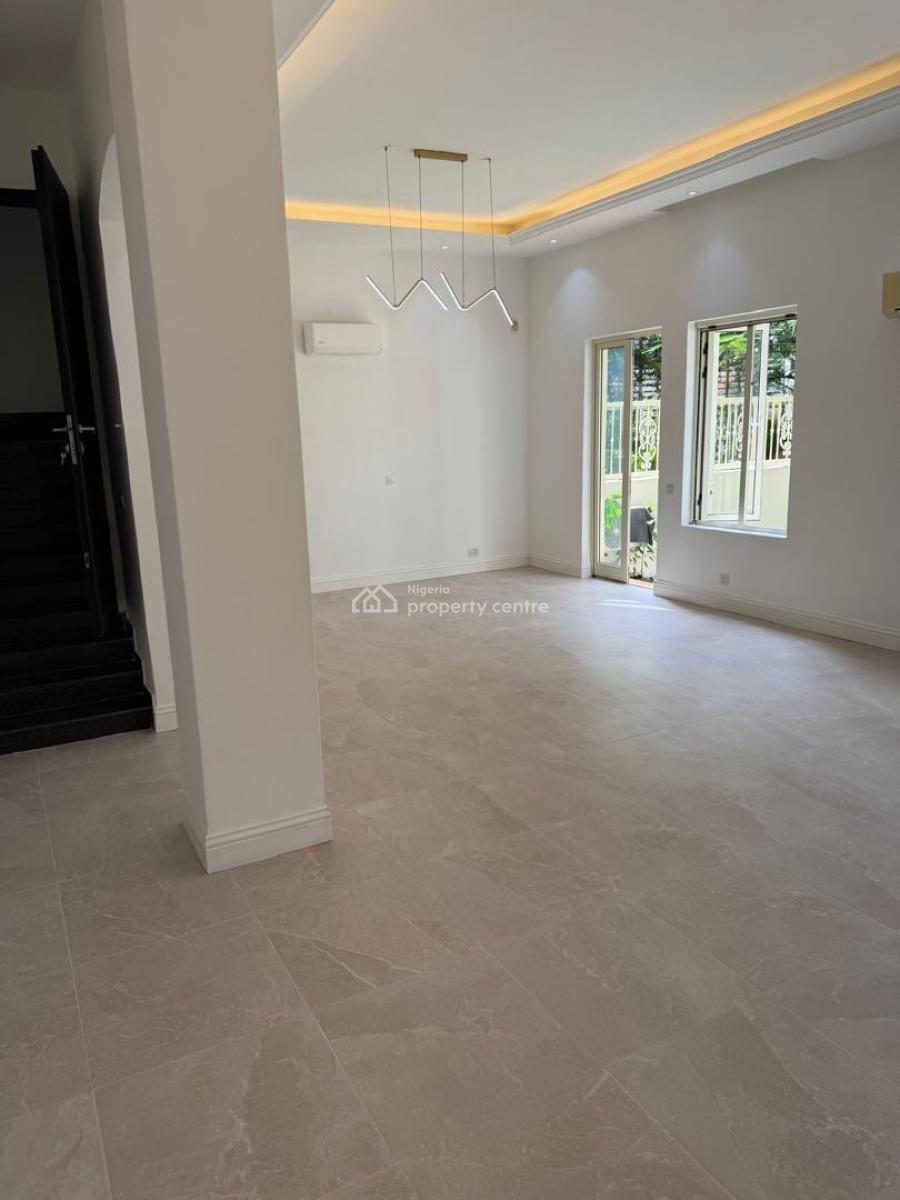 Well Maintained 3-bedroom (all En-suite) Terrace with Bq, Off Bourdillon Road, Old Ikoyi, Ikoyi, Lagos, Flat / Apartment for Rent