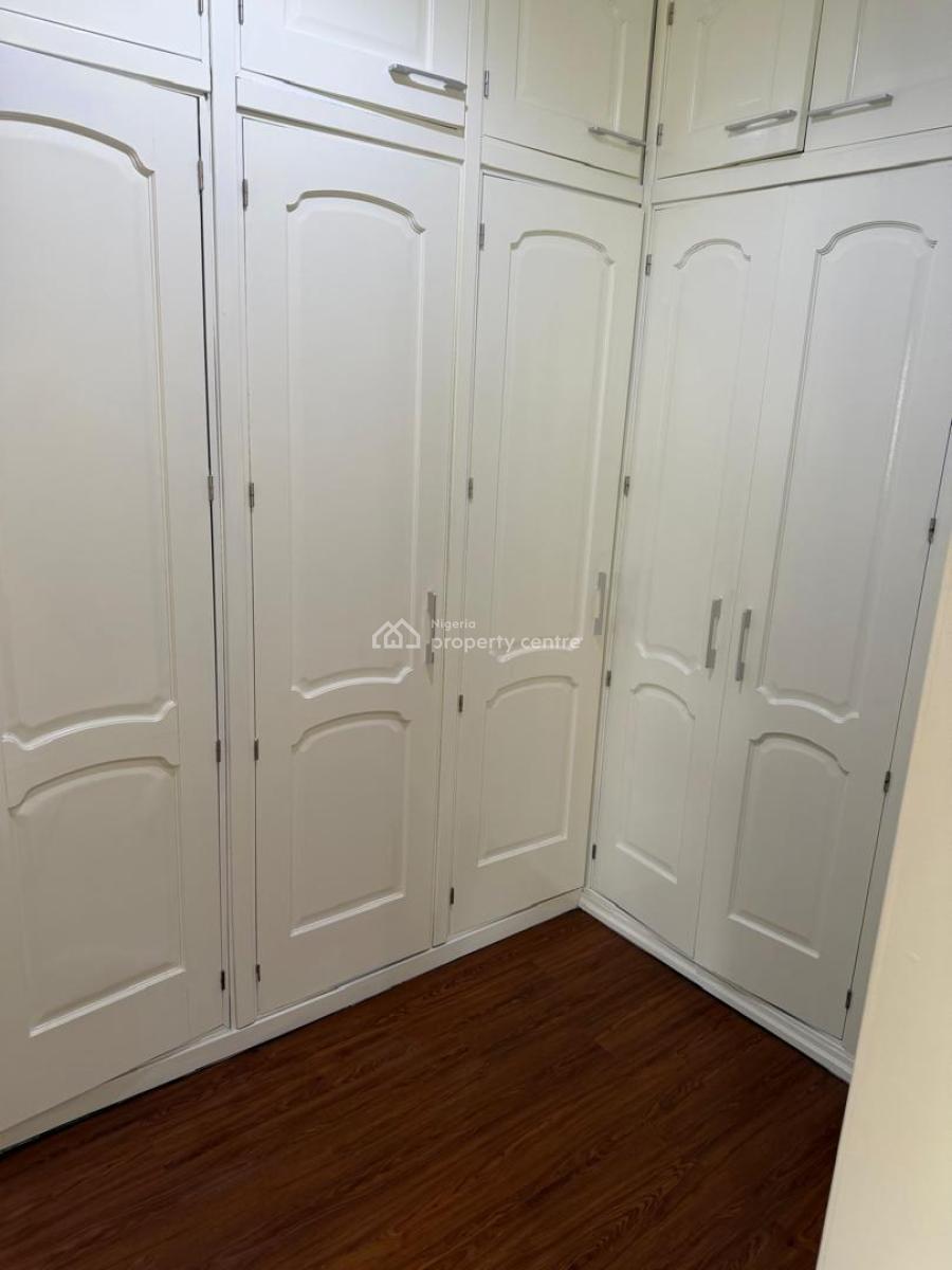 Well Maintained 3-bedroom (all En-suite) Terrace with Bq, Off Bourdillon Road, Old Ikoyi, Ikoyi, Lagos, Flat / Apartment for Rent