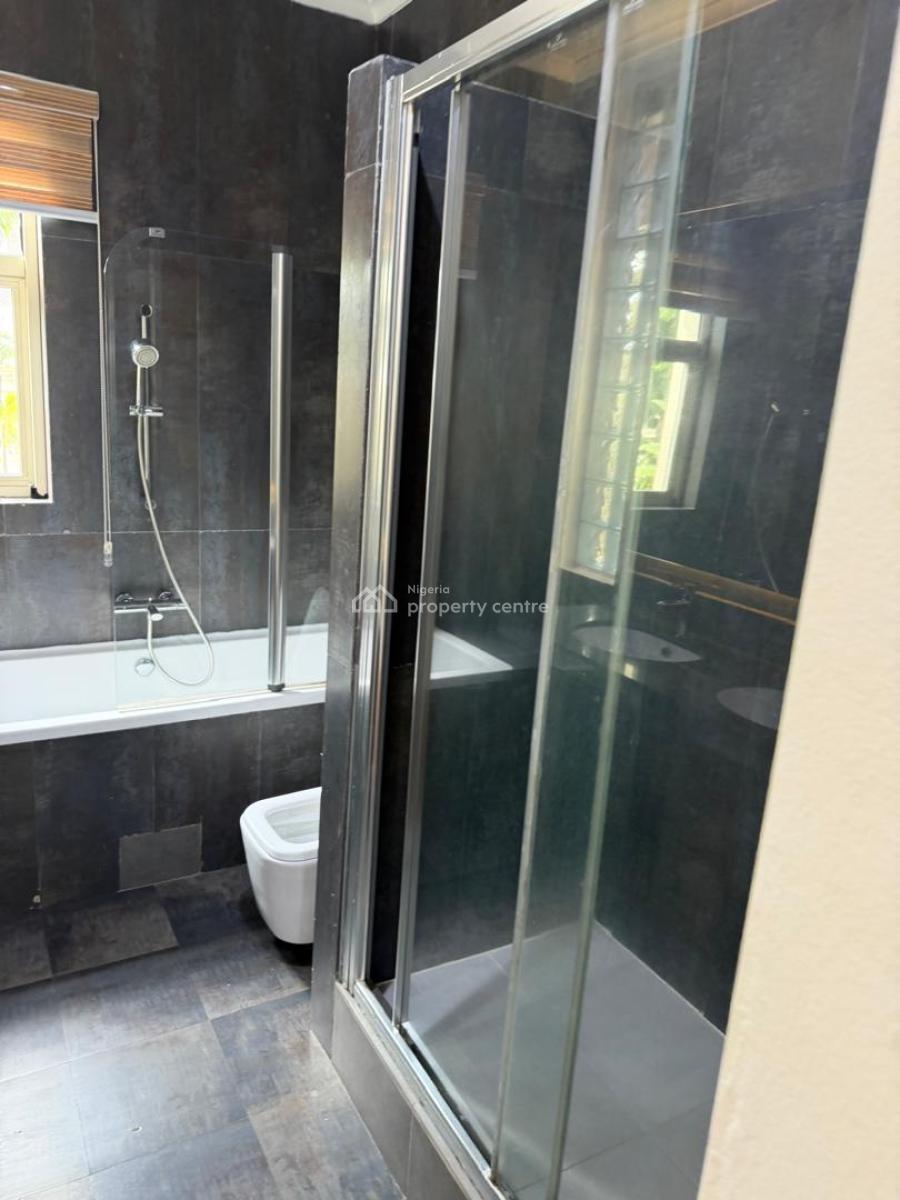 Well Maintained 3-bedroom (all En-suite) Terrace with Bq, Off Bourdillon Road, Old Ikoyi, Ikoyi, Lagos, Flat / Apartment for Rent
