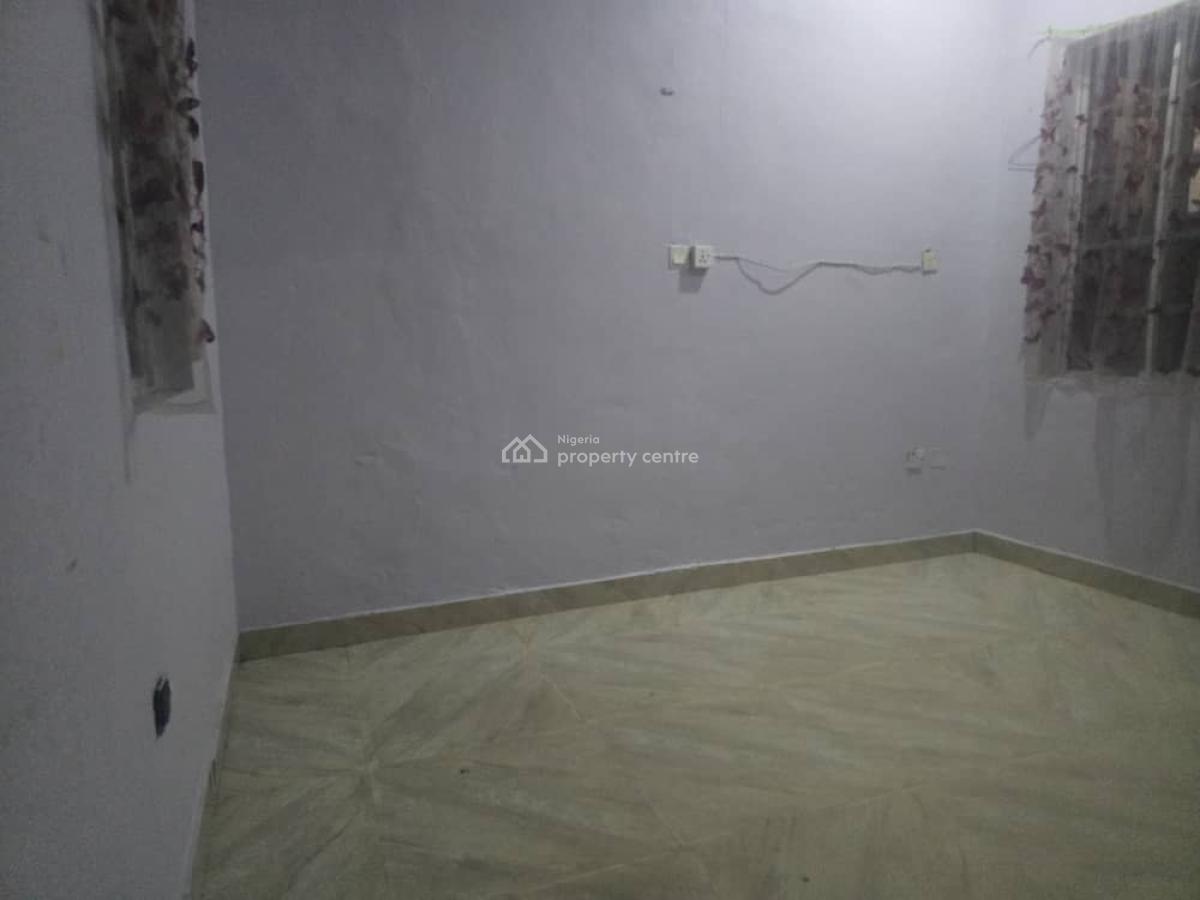 Bq, Cooplag Gardens Estate, Orchid Road, Lafiaji, Lekki, Lagos, Self Contain (single Rooms) for Rent
