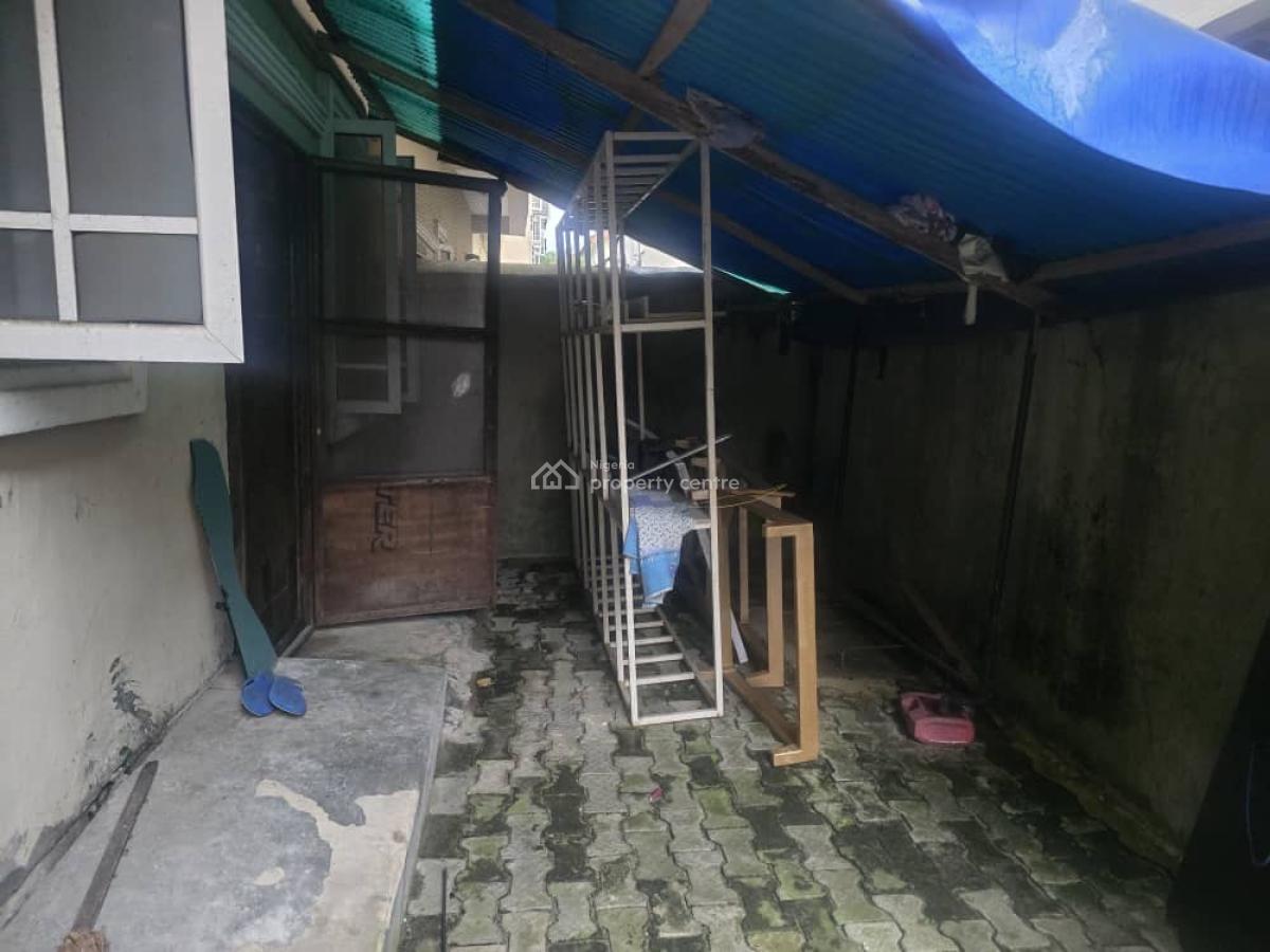 Bq, Cooplag Gardens Estate, Orchid Road, Lafiaji, Lekki, Lagos, Self Contain (single Rooms) for Rent