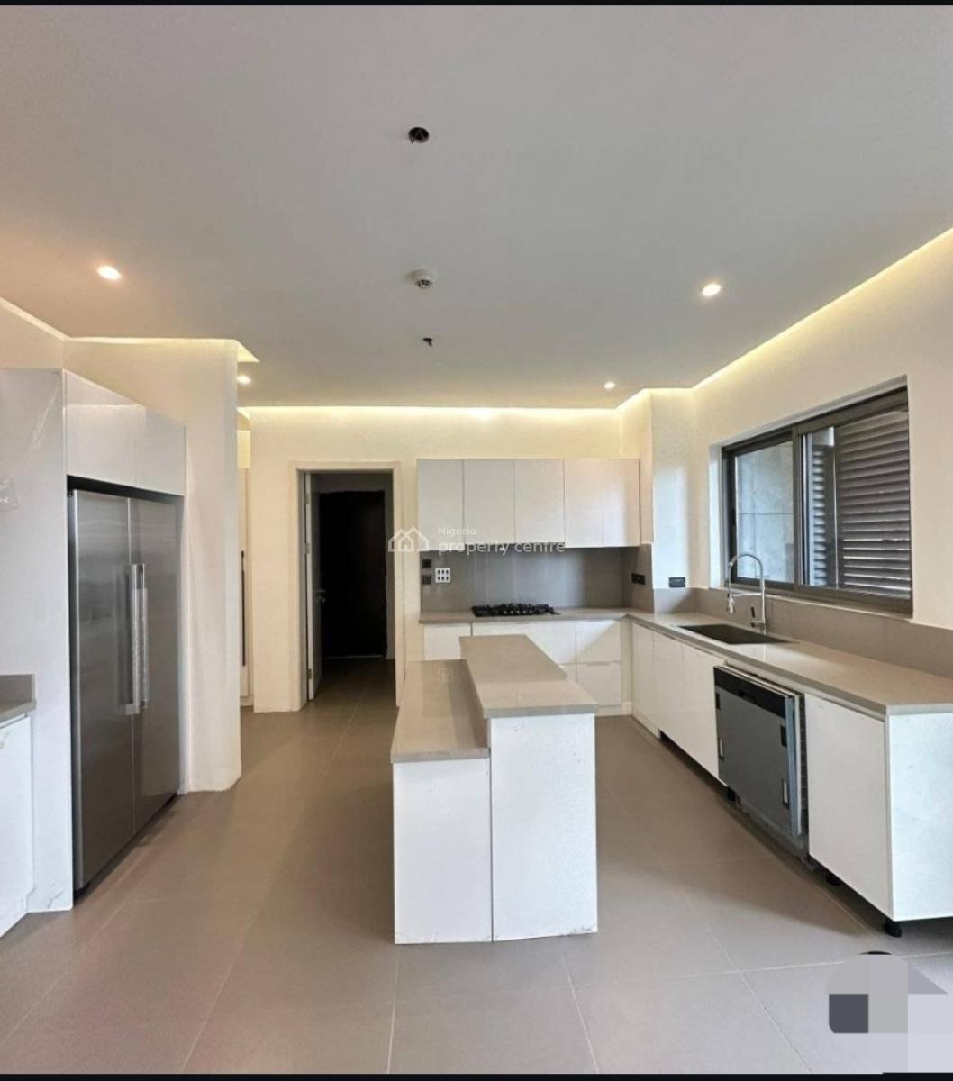 Luxuriously Built 3 Bedroom Apartment with Pool and Gym, Ikoyi, Lagos, Block of Flats for Sale