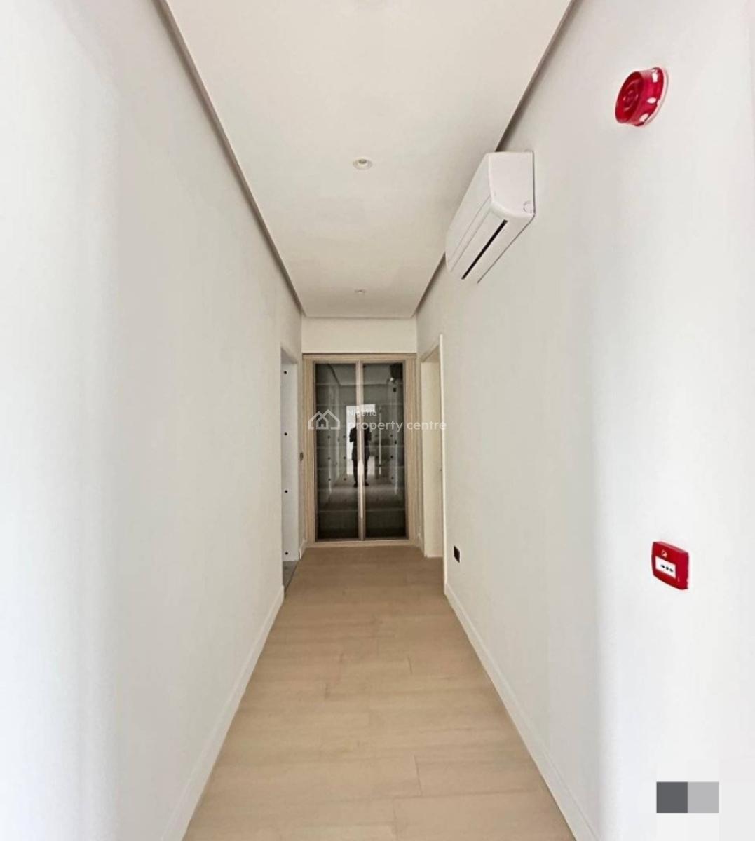 Luxuriously Built 3 Bedroom Apartment with Pool and Gym, Ikoyi, Lagos, Block of Flats for Sale