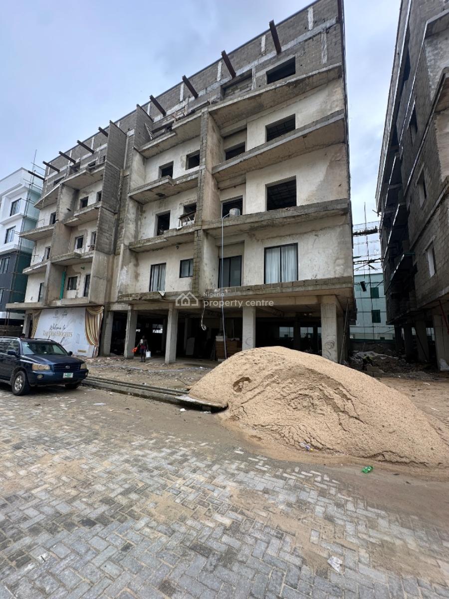 Phenomenal 3 Bedroom Apartment with Bq, Elevator, Lekki Phase 1, Lekki, Lagos, Flat / Apartment for Sale