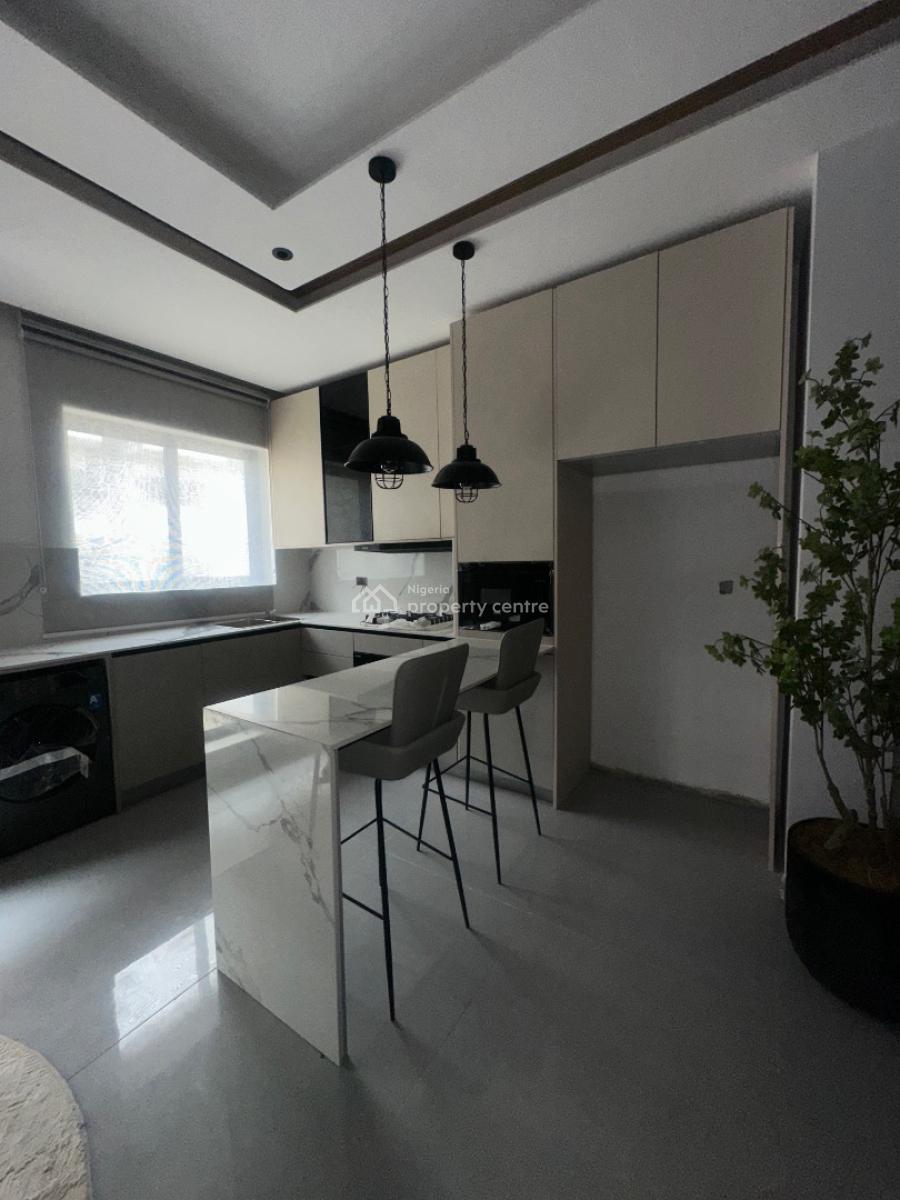 Phenomenal 3 Bedroom Apartment with Bq, Elevator, Lekki Phase 1, Lekki, Lagos, Flat / Apartment for Sale