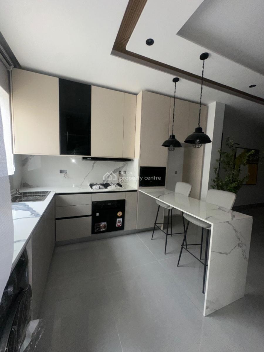 Phenomenal 3 Bedroom Apartment with Bq, Elevator, Lekki Phase 1, Lekki, Lagos, Flat / Apartment for Sale