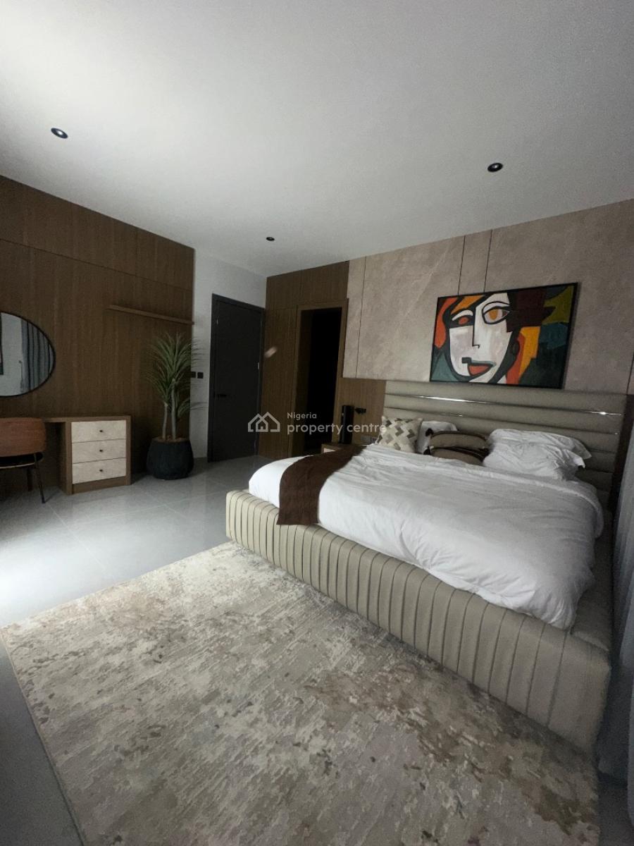 Phenomenal 3 Bedroom Apartment with Bq, Elevator, Lekki Phase 1, Lekki, Lagos, Flat / Apartment for Sale