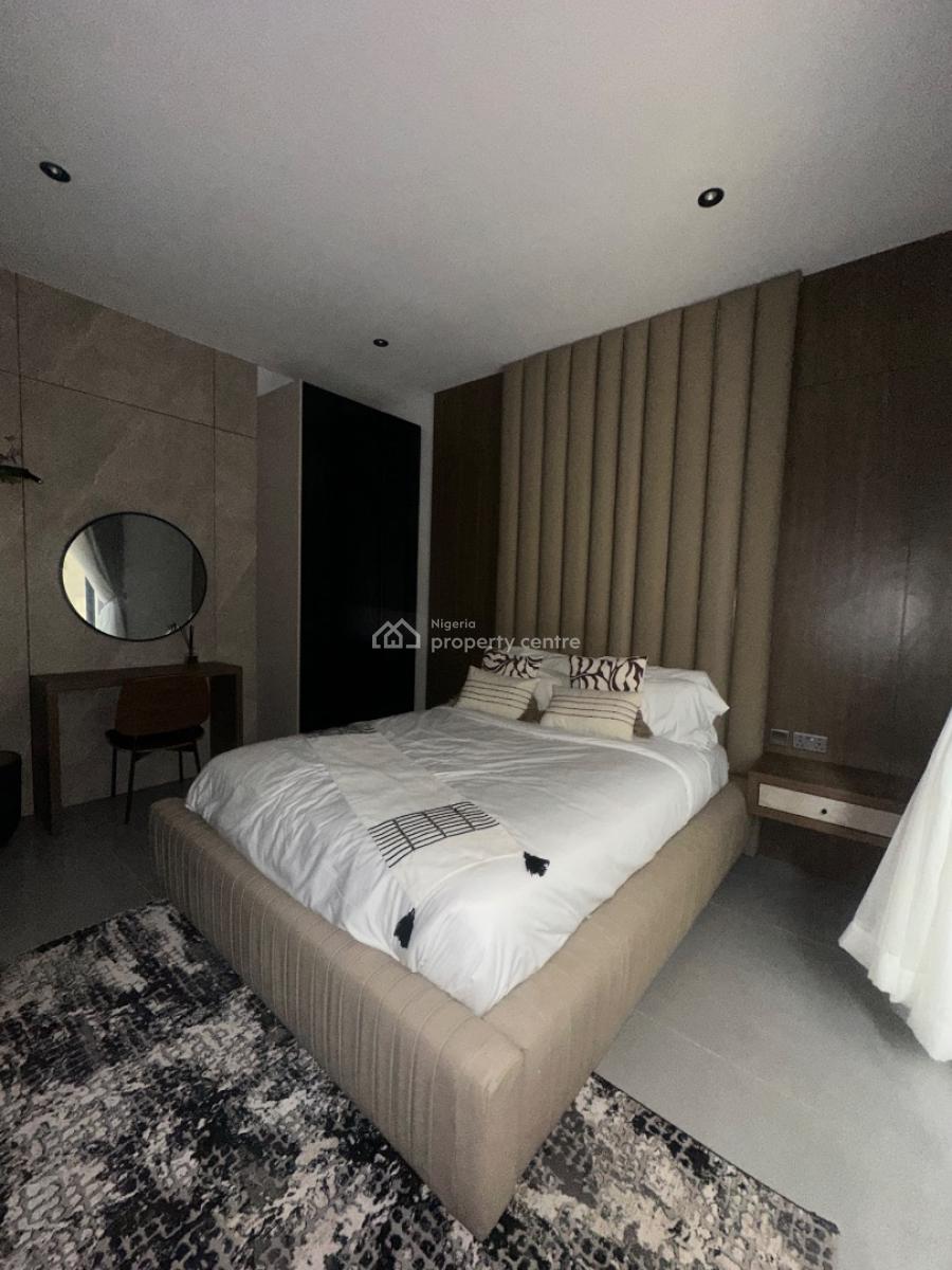 Phenomenal 3 Bedroom Apartment with Bq, Elevator, Lekki Phase 1, Lekki, Lagos, Flat / Apartment for Sale