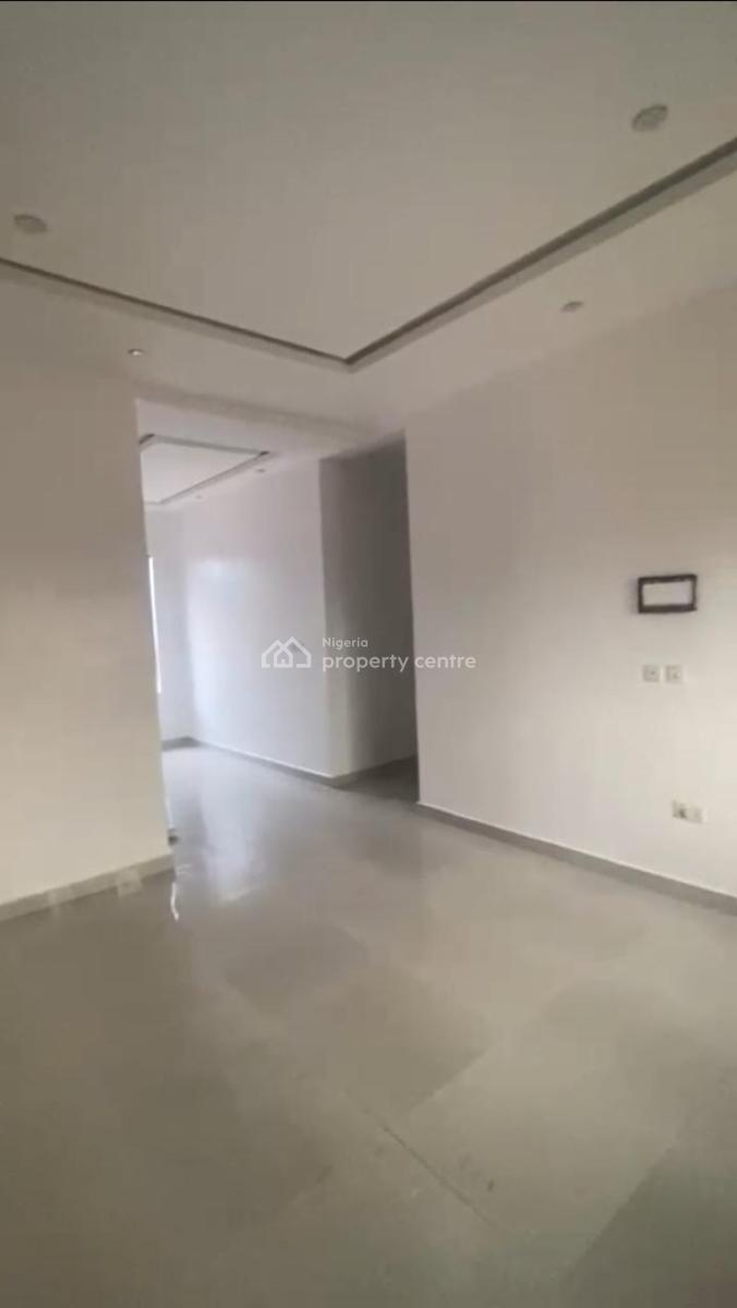 Lovely 2 Bedroom Flat, Sawmail, Gbagada, Lagos, Flat / Apartment for Rent