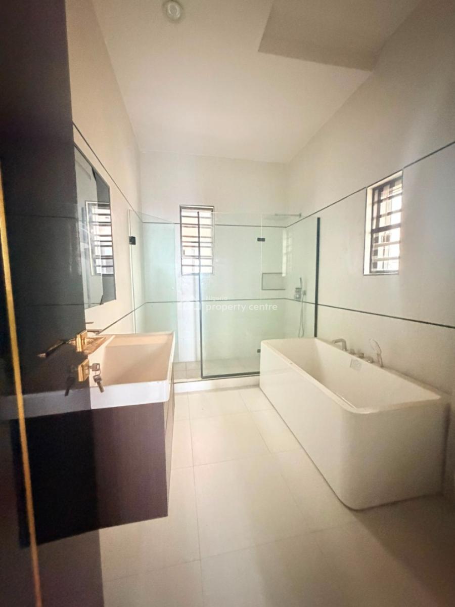 Well-finished 4-bedroom Semi-detached Duplex + Bq, Amuwo Odofin, Lagos, Semi-detached Duplex for Sale