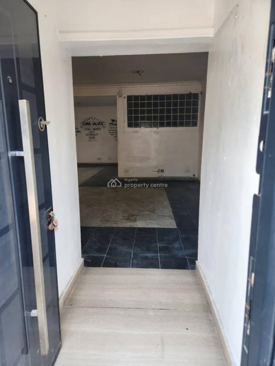 5 Bedroom Semi Detached House with a Bq, Lekki Phase 1, Lekki, Lagos, Semi-detached Duplex for Rent