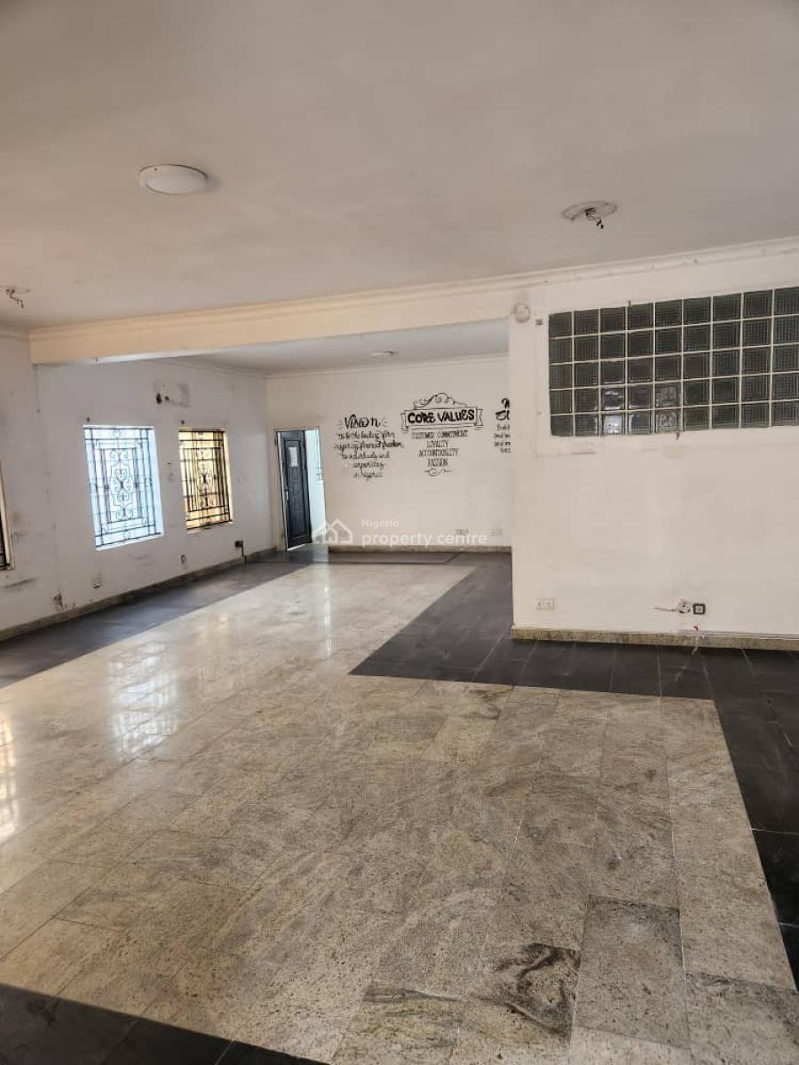 5 Bedroom Semi Detached House with a Bq, Lekki Phase 1, Lekki, Lagos, Semi-detached Duplex for Rent