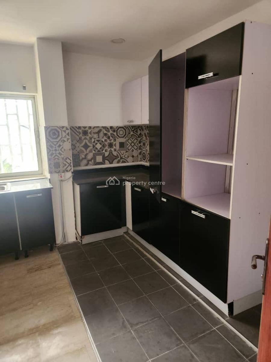 Massive 2 Bedroom Flat with a Bq, Victoria Island (vi), Lagos, Flat / Apartment for Rent