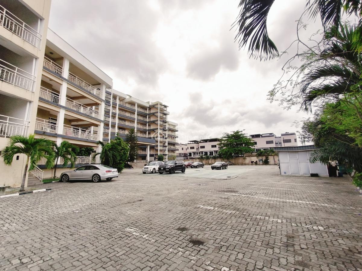 Waterfront 3 Bedroom Apartment+ S/ Pool, Lekki Phase 1, Lekki Phase 1, Lekki, Lagos, Flat / Apartment for Rent