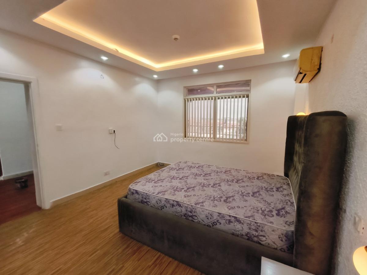 Waterfront 3 Bedroom Apartment+ S/ Pool, Lekki Phase 1, Lekki Phase 1, Lekki, Lagos, Flat / Apartment for Rent