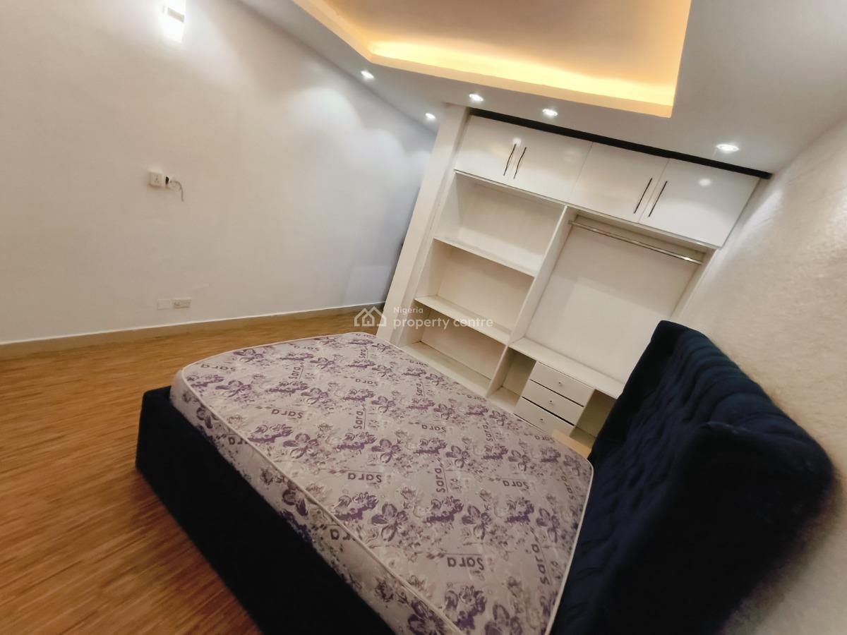 Waterfront 3 Bedroom Apartment+ S/ Pool, Lekki Phase 1, Lekki Phase 1, Lekki, Lagos, Flat / Apartment for Rent