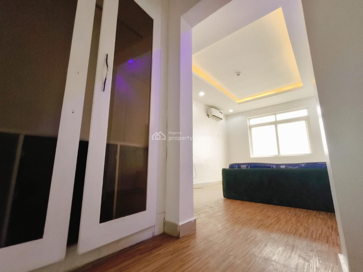 Waterfront 3 Bedroom Apartment+ S/ Pool, Lekki Phase 1, Lekki Phase 1, Lekki, Lagos, Flat / Apartment for Rent
