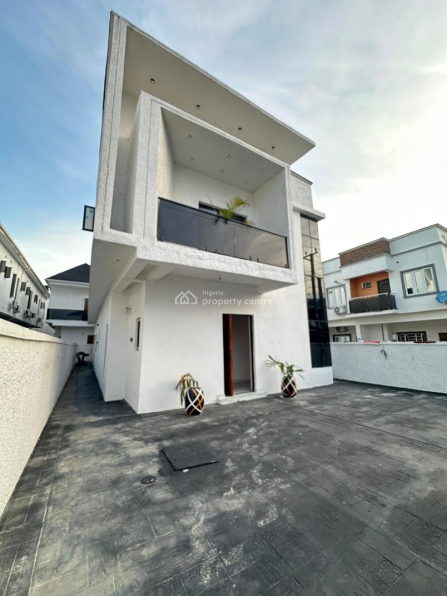 Well Spacious Luxury 4 Bedroom Fully Detached Duplex with Bq, Ikota, Lekki, Lagos, Detached Duplex for Sale