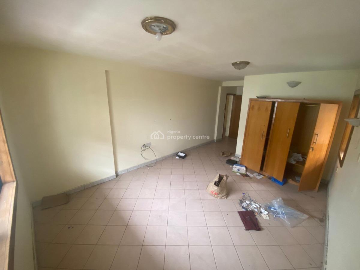 Beautiful Spacious 3 Bedrooms Apartment with Bq on Ground Floor, 2nd Avenue Abacha Estate, Old Ikoyi, Ikoyi, Lagos, Flat / Apartment for Rent