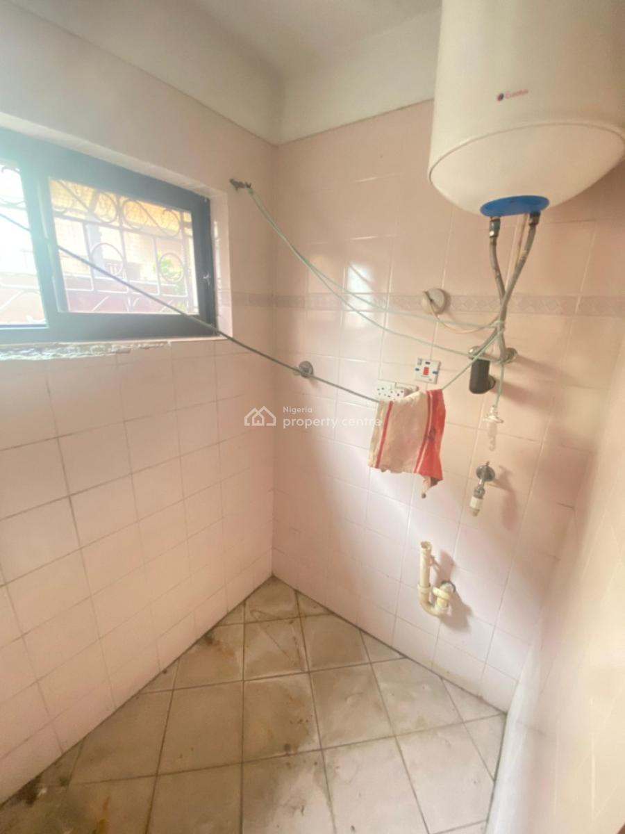 Beautiful Spacious 3 Bedrooms Apartment with Bq on Ground Floor, 2nd Avenue Abacha Estate, Old Ikoyi, Ikoyi, Lagos, Flat / Apartment for Rent
