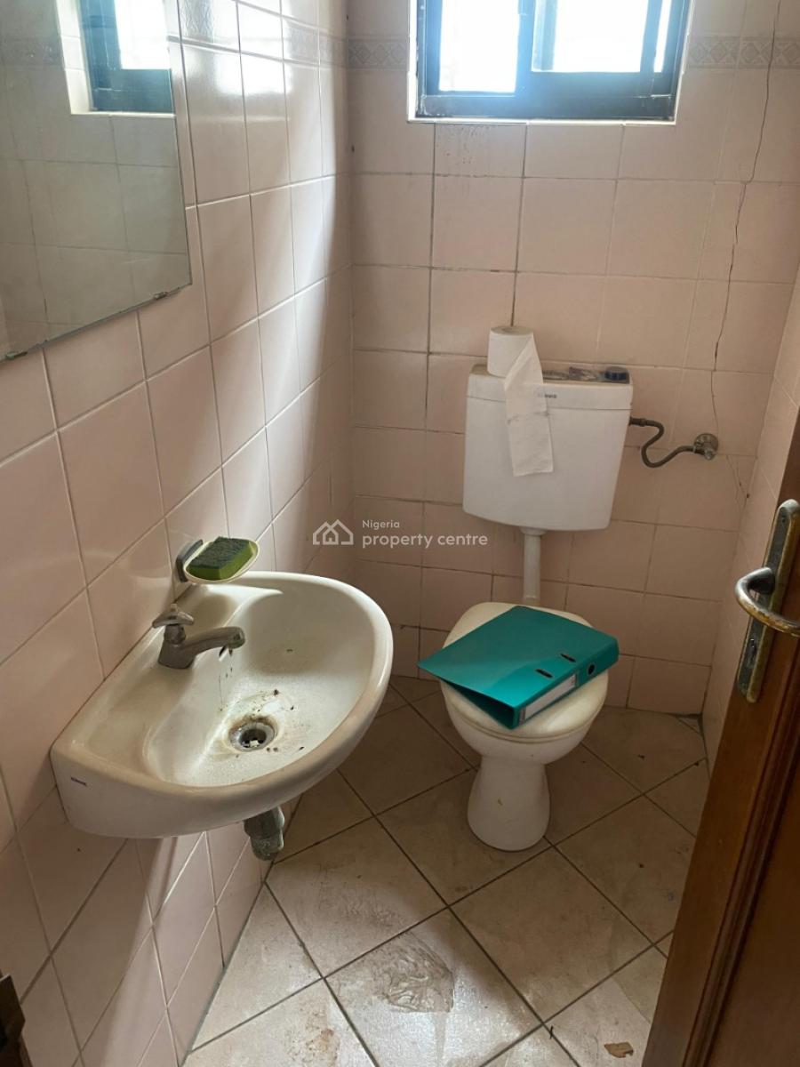 Beautiful Spacious 3 Bedrooms Apartment with Bq on Ground Floor, 2nd Avenue Abacha Estate, Old Ikoyi, Ikoyi, Lagos, Flat / Apartment for Rent