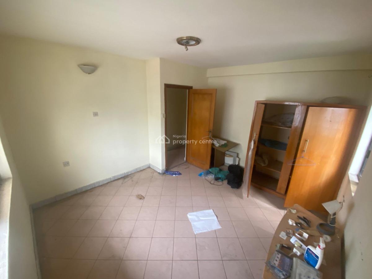 Beautiful Spacious 3 Bedrooms Apartment with Bq on Ground Floor, 2nd Avenue Abacha Estate, Old Ikoyi, Ikoyi, Lagos, Flat / Apartment for Rent