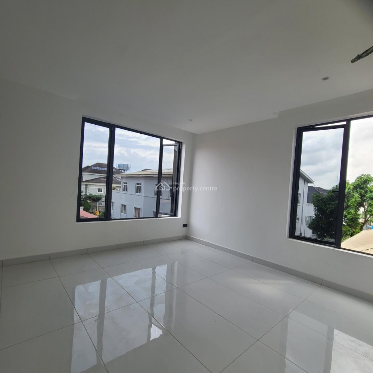 2 Bedroom Luxury Maisonette Apartment, Lekki, Lagos, Flat / Apartment for Sale