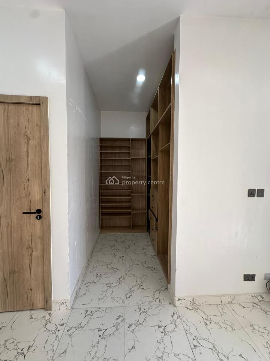 Lovely 4 Bedroom Terrace Duplex with Bq, Mobil Road, Ilaje, Ajah, Lagos, Terraced Duplex for Rent