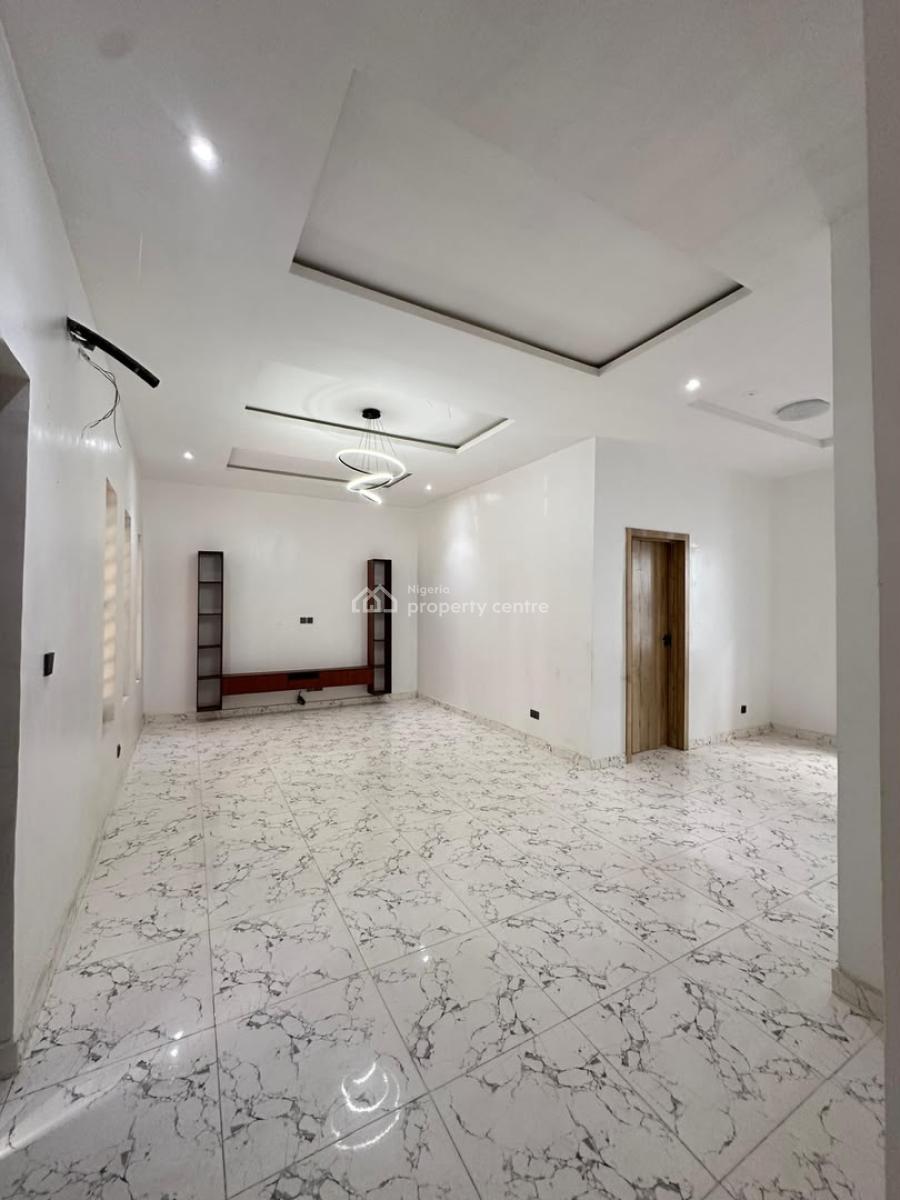 Lovely 4 Bedroom Terrace Duplex with Bq, Mobil Road, Ilaje, Ajah, Lagos, Terraced Duplex for Rent