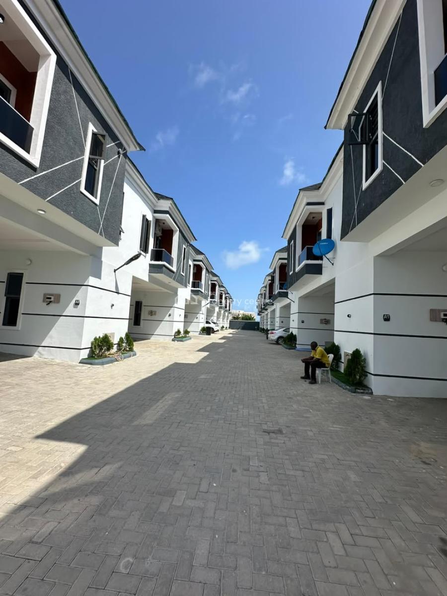 Lovely 4 Bedroom Terrace Duplex with Bq, Mobil Road, Ilaje, Ajah, Lagos, Terraced Duplex for Rent
