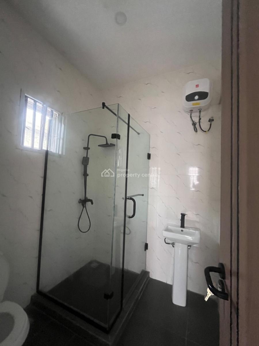 2 Bedroom Flat, a Valley Estate, Sangotedo, Ajah, Lagos, Flat / Apartment for Rent