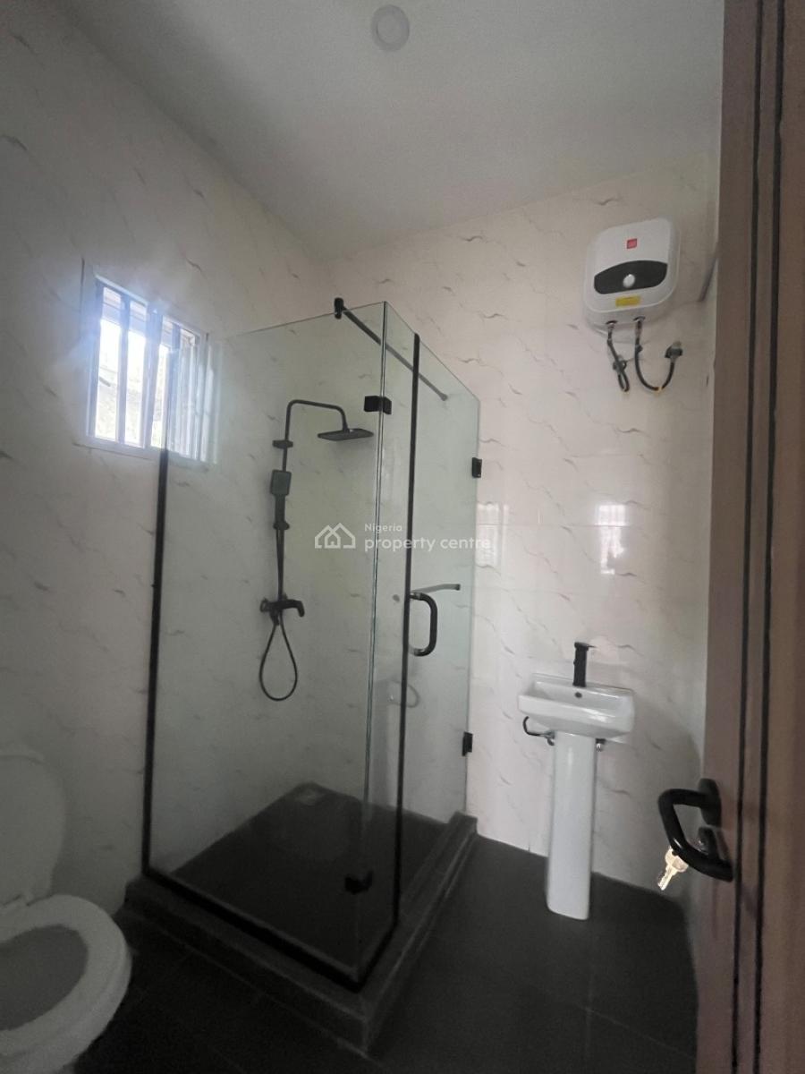 2 Bedroom Flat, a Valley Estate, Sangotedo, Ajah, Lagos, Flat / Apartment for Rent