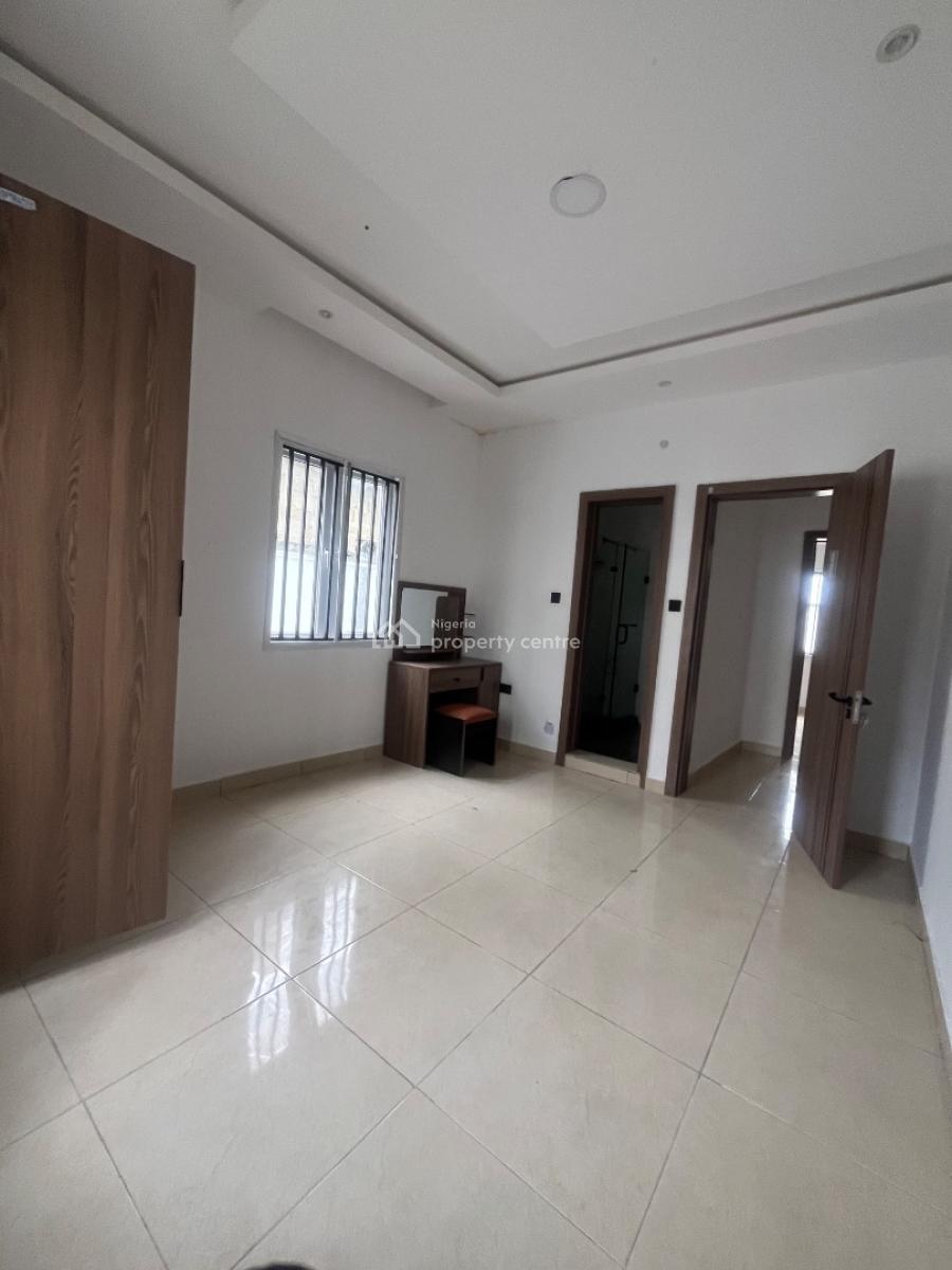 2 Bedroom Flat, a Valley Estate, Sangotedo, Ajah, Lagos, Flat / Apartment for Rent