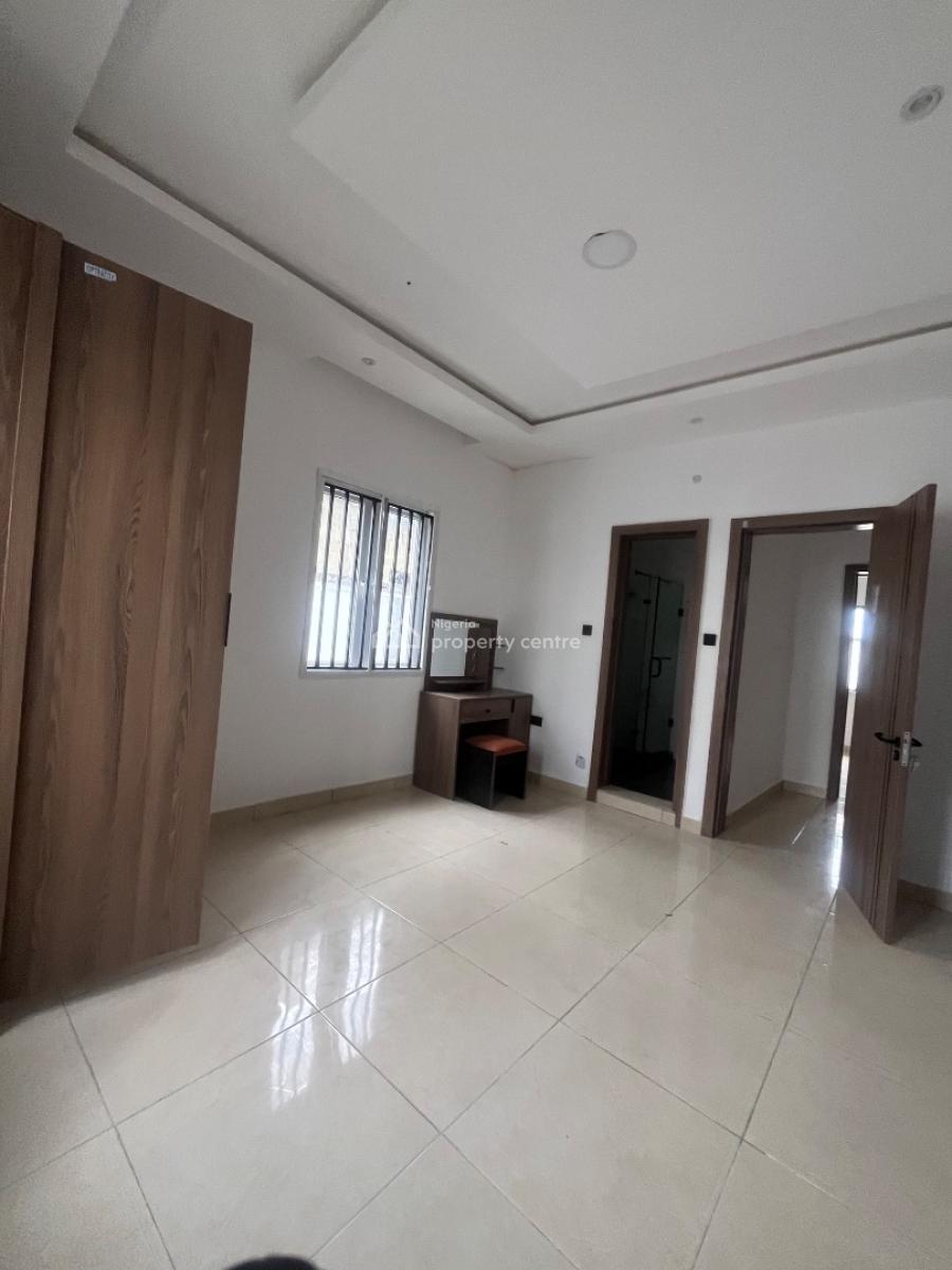 2 Bedroom Flat, a Valley Estate, Sangotedo, Ajah, Lagos, Flat / Apartment for Rent