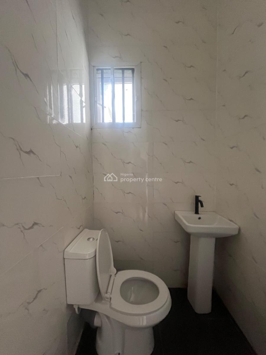 2 Bedroom Flat, a Valley Estate, Sangotedo, Ajah, Lagos, Flat / Apartment for Rent