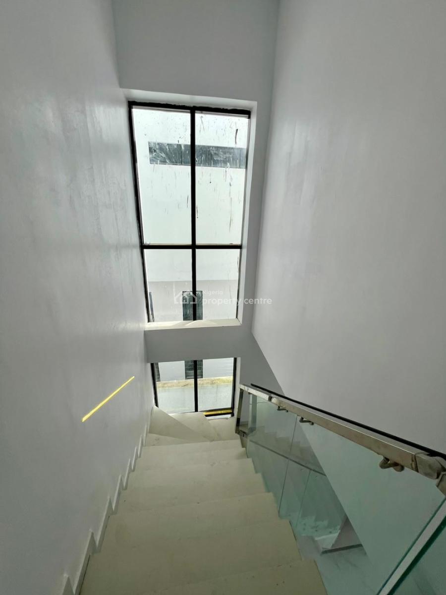 The Crown Haven  Luxury 5bedroom Fully Detached Duplex with Pool & Bq, Located in a Highly Desirable Neighborhood, Chevron, Lekki, Lagos, Detached Duplex for Sale