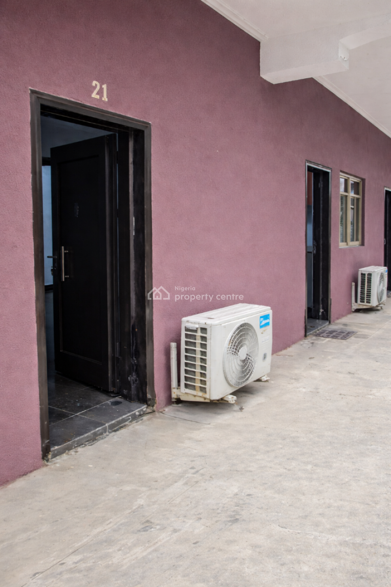 Lovely 1bedroom Flat Ground-floor with 2toilet 1bath, Air-conditioners, Chevron Drive, Lekki, Lagos, Mini Flat (room and Parlour) for Rent