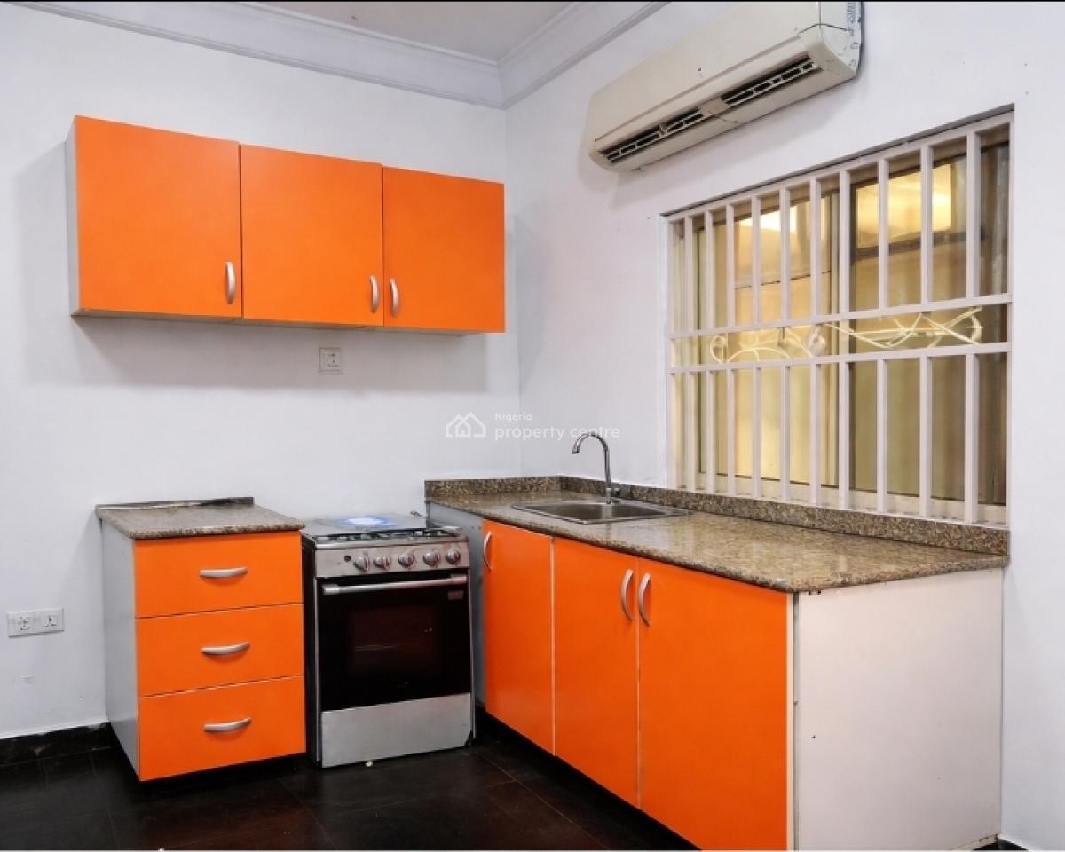 Lovely 1bedroom Flat Ground-floor with 2toilet 1bath, Air-conditioners, Chevron Drive, Lekki, Lagos, Mini Flat (room and Parlour) for Rent