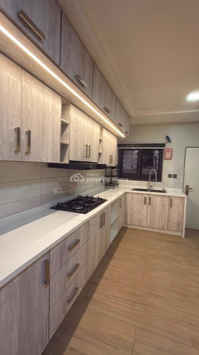4 Bedrooms with 1 Room Bq Attached., Cosgrove Estate, Mabushi, Abuja, Terraced Duplex for Rent