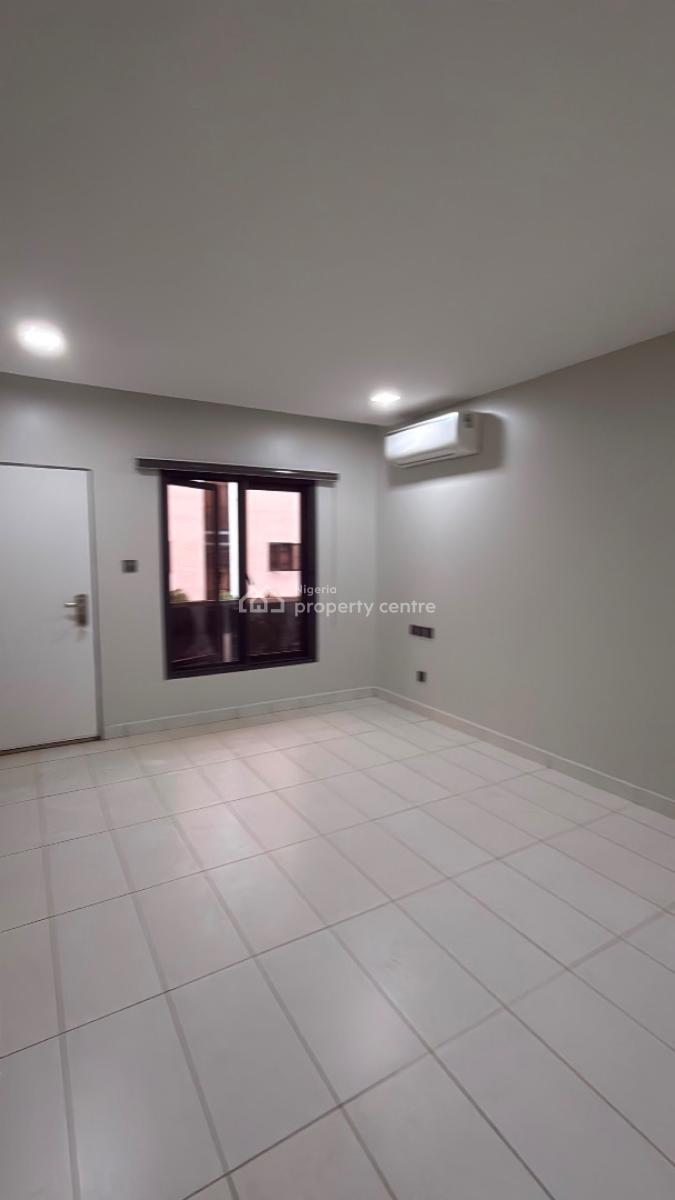 4 Bedrooms with 1 Room Bq Attached., Cosgrove Estate, Mabushi, Abuja, Terraced Duplex for Rent