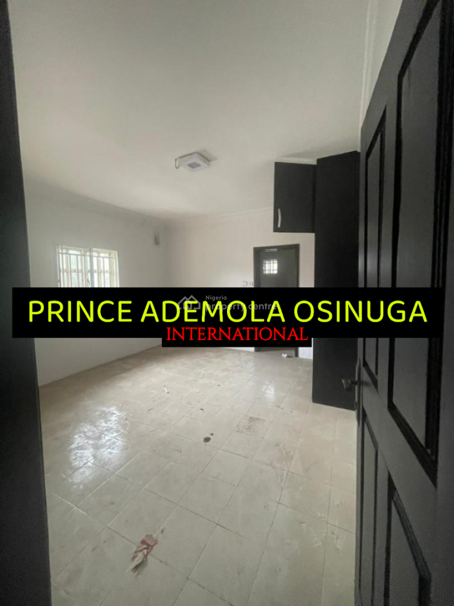 Fresh Deal! Detached House Split Into 3 Apartments+ 2 Bq, Parkview Estate Ikoyi, Parkview, Ikoyi, Lagos, Detached Duplex for Rent