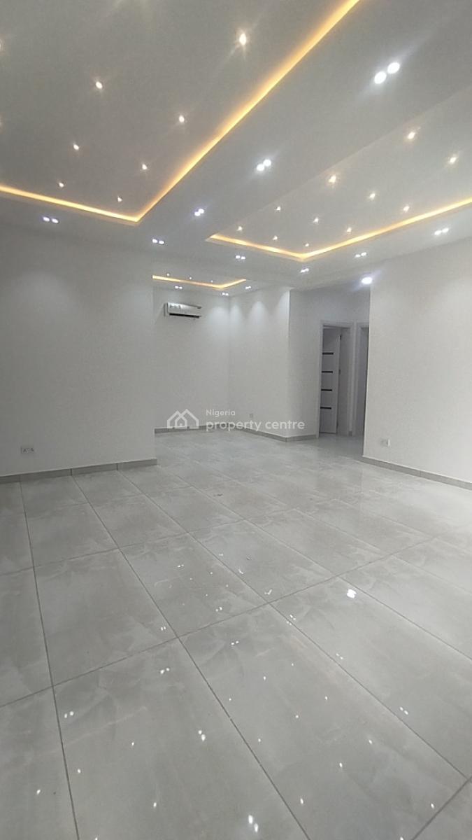 Spacious Massive Luxury 3 Bedroom Flat Wit Bq, Lekki Phase 1, Lekki, Lagos, Flat / Apartment for Rent