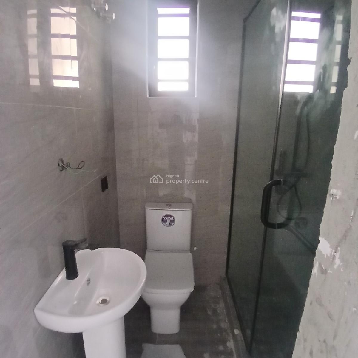 Premium 2 Bedroom Apartment with Pool,elevator,gym, Lekki Phase 1, Lekki, Lagos, Flat / Apartment for Sale