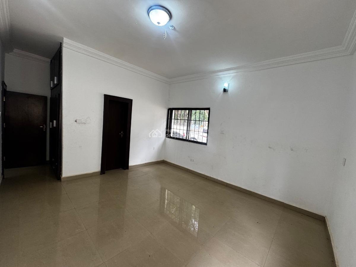 Nicely Renovated 3 Bedrooms Flat, Asokoro District, Abuja, Flat / Apartment for Rent